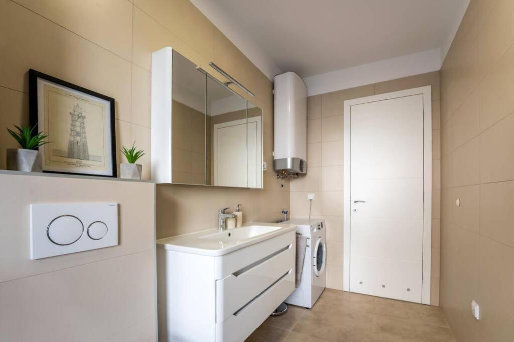 באניולה Apartment Emarin מראה חיצוני תמונה